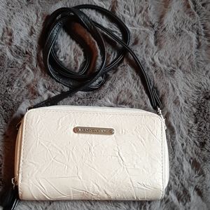 Stone Mt. Small Crossbody Wallet Purse